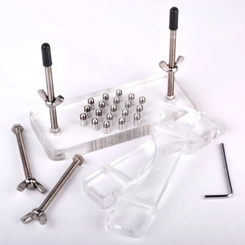 Adornis Acrylic Ball Butcher With Spikes
